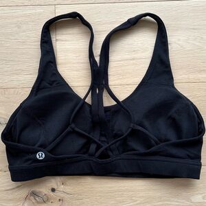 lululemon athletica Women’s Flow Freely Black Bra